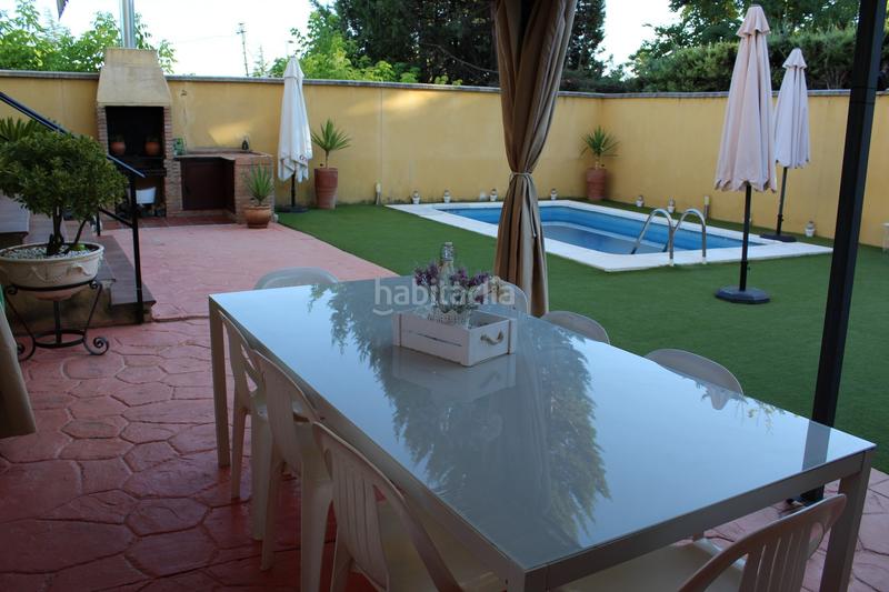 Foto d61d2b14-b2f8-4aa6-8dbe-f70eb3471295. Chalet en Úbeda