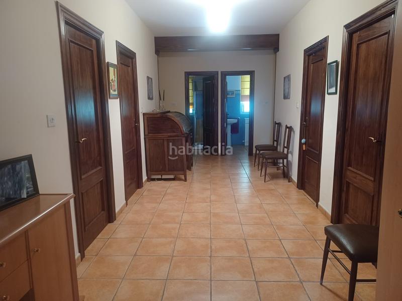 Foto f7ba0ae9-b4c4-419a-b915-6b14ac76e62f. Chalet en Úbeda