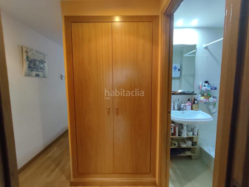 Foto 79e81a4e-32b0-4c8e-bf10-d3096d57ca9e. Maison jumelée avec chauffage dans Centre Viladecans