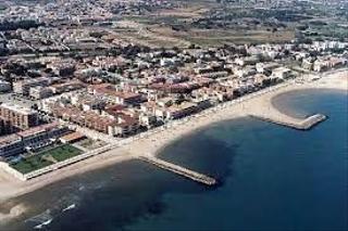 Pas-de-porte Local commercial à Les Salines-Pla de Sant Pere. 1 línea de mar