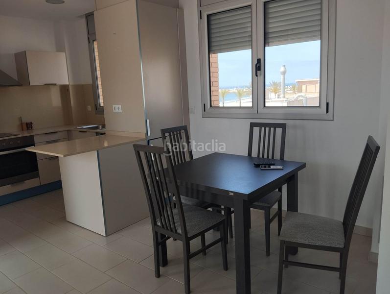 Foto 46cede2c-e66c-42f7-92a2-fe296c6f6d26. Piso seminuevo en 1 línea de mar! vistas todo mar en Calafell