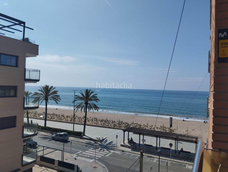 Foto d0b55325-ef20-4a17-b19c-fb5f114cce38. Piso seminuevo en 1 línea de mar! vistas todo mar en Calafell