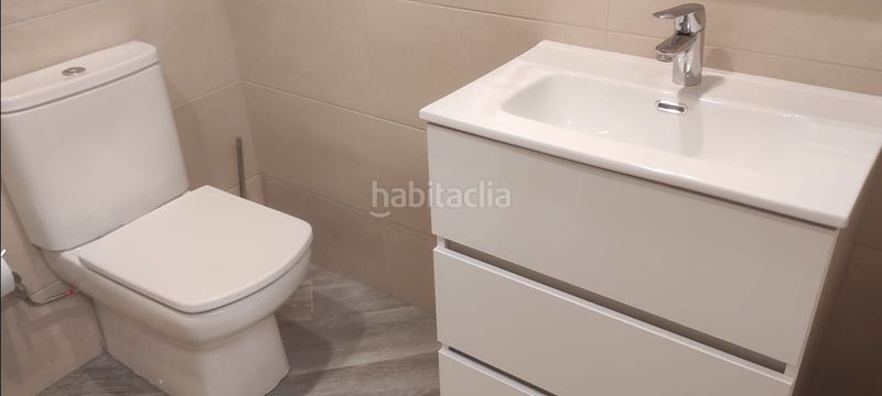 Foto d2b70a6b-314e-49c6-a6ce-8285ae254c76. Pis amb calefacció a Sants Barcelona