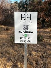 Terreny residencial a Urbanizacion mas llunes 1840. En venta parcela a dos calles en urb. mas llunés.