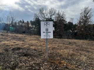 Terreny residencial a Carrer del priorat 41. Parcela a la venta en urbanización mas llunés