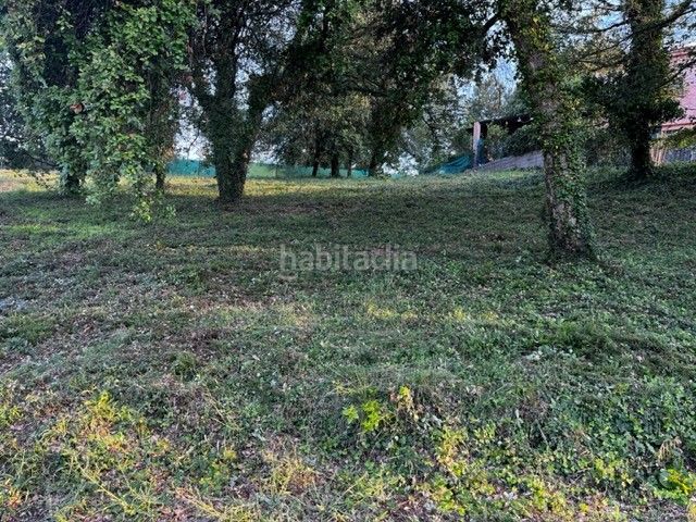 Foto 441b89f0-3b3a-412c-bf66-698bc7b16421. Terreny residencial a carrer de vallespir 86 a Bescanó