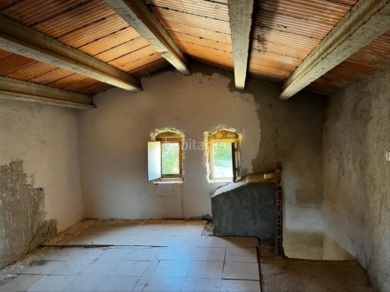 Foto 52dc1a98-2663-432f-ab88-e0f9565e9969. Masía  catalana en venta. en Bescanó