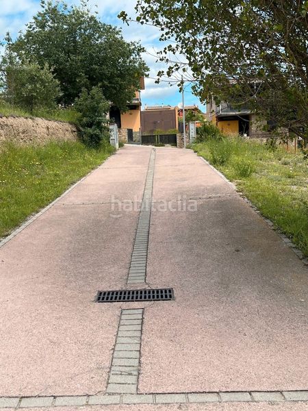 Foto 42308a48-3980-4a89-837e-4aedf5f96bff. Terreny residencial a carrer de la salut 10 a Boadella i les Escaules