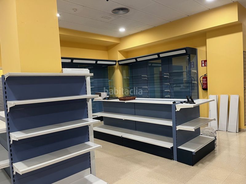Foto 5b3e67a0-545a-47c7-ac92-8cee0d83cd2d. Local comercial a calle ferran soldevila 4 a Eixample Nord Girona