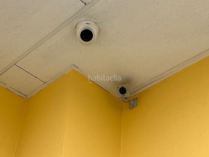 Foto a883cb32-384c-4d1d-af6d-a930afab35e4. Local comercial a calle ferran soldevila 4 a Eixample Nord Girona
