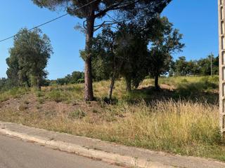 Terreny residencial a Carrer d'urgell 13. Venta parcela en urbanización mas llunes.