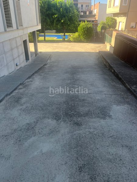 Foto a4f82bde-cb18-4a5a-9f82-0bb1866bf2ec. Pis amb calefacció aparcament piscina a Bescanó