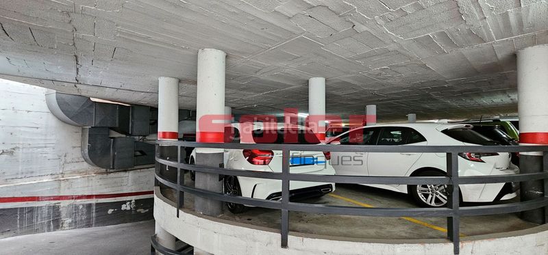 Foto 951d4ffe-ac1b-483b-a5f7-cdf52d0e58f2. Parking coche parking en el centro, junto plaça barcelona en Sant Cugat del Vallès