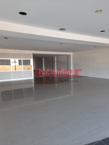 Foto 1371efe0-c1ed-44b9-8ea4-0e68bec29cec. Location local commercial dans Roquetes-Can Magí Sant Cugat del Vallès