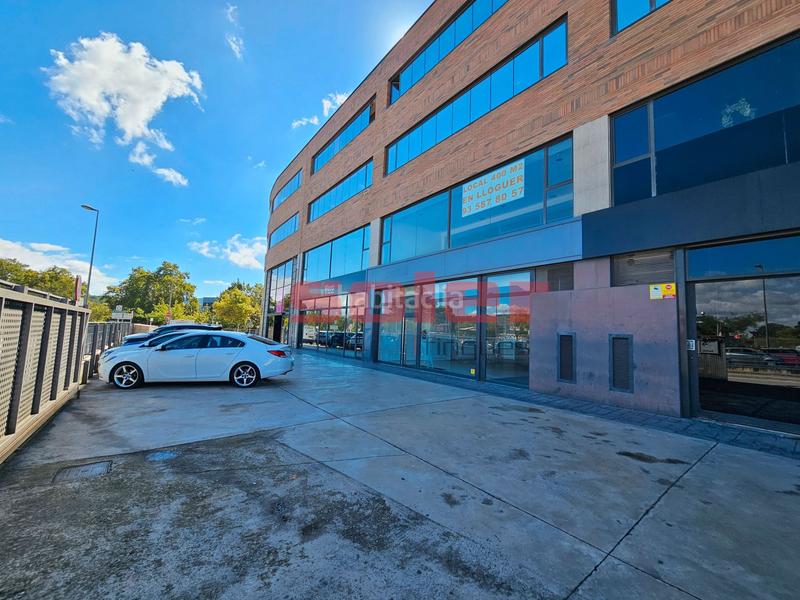 Foto 884a7c7d-bff7-40cf-9b79-1fb95f8b62db. Location local commercial dans Roquetes-Can Magí Sant Cugat del Vallès