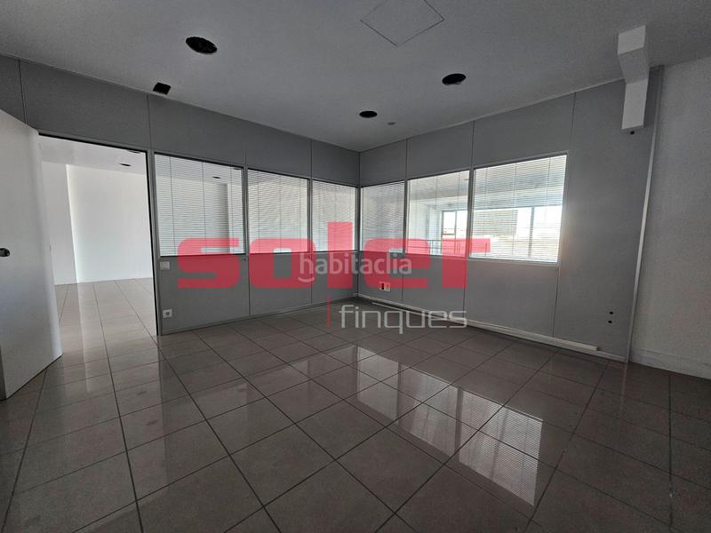 Foto cf2d8d03-44f5-46da-8bda-5e718a282d8d. Rent business premise in Roquetes-Can Magí Sant Cugat del Vallès