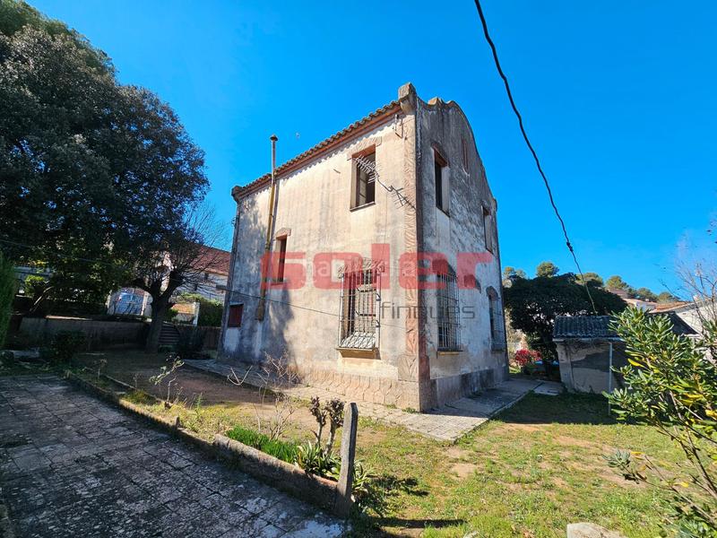 Foto d41d2ef3-bb1a-4923-acca-9ad42699de81. Maison avec piscine dans La Floresta Sant Cugat del Vallès