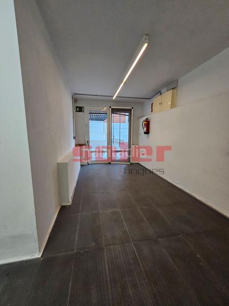 Foto 2902b60d-495b-4574-8699-a02875c233e9. Alquiler local comercial interesantísimo local en Sant Cugat del Vallès