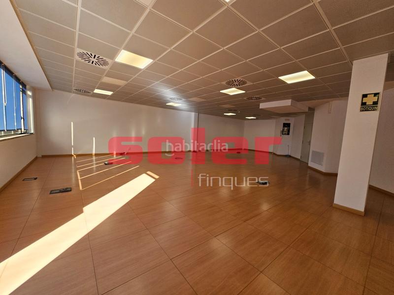 Foto f2033365-7f41-441d-b60a-2b16de466580. Location bureau dans Roquetes-Can Magí Sant Cugat del Vallès