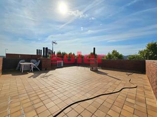 Location Attique à Colomer. Ático con solárium y piscina en parc central  el colomer 77m  70