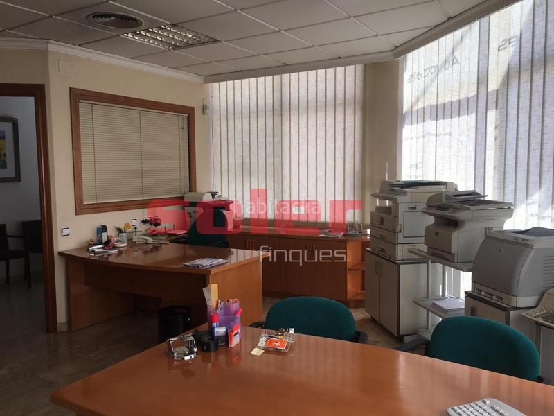Foto 0388602d-3adf-4ddc-b572-bc7a4dc79c7a. Bureau dans Catalunya - Fontetes Cerdanyola del Vallès