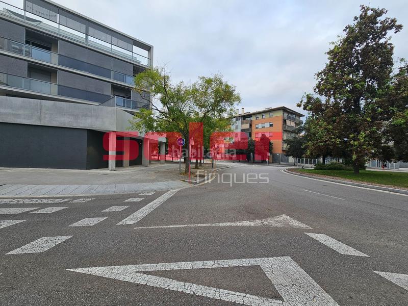Foto b3722ed4-8677-4258-982a-83d09ae39e20. Location local commercial dans Volpelleres Sant Cugat del Vallès
