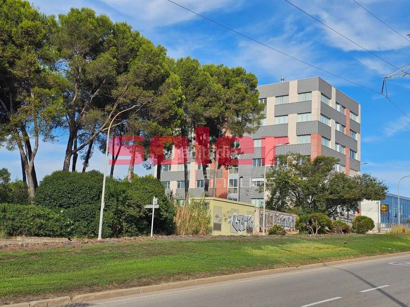 Foto 7041527f-4229-46df-b24a-542dbe73b6b0. Lloguer oficina a Can Vallhonrat Rubí