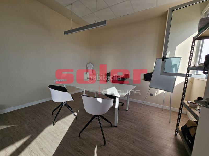 Foto 111e9e3c-9237-4eb1-8401-f7396252d08e. Miete büro in Can Vallhonrat Rubí
