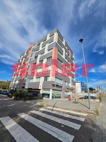 Foto 5679ee75-8f84-44e8-a20d-d5452f8ecb5e. Rent office space in Can Vallhonrat Rubí