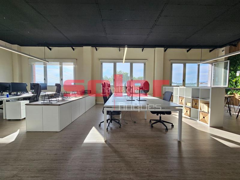 Foto c455849e-7814-4f45-9077-9a9cea0856c9. Rent office space in Can Vallhonrat Rubí