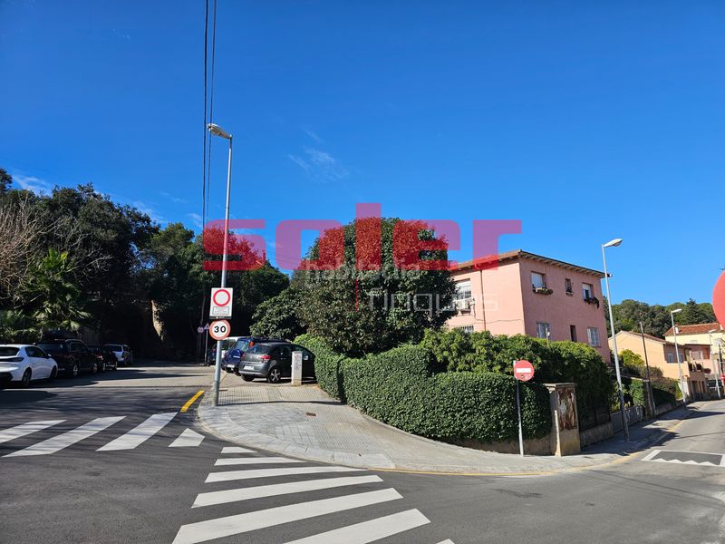 Foto 65937f05-b16d-42e6-9093-0cf9f0d2911e. Local comercial local singular con encanto rústico-industrial y jardín — valldoreix, en Sant Cugat del Vallès