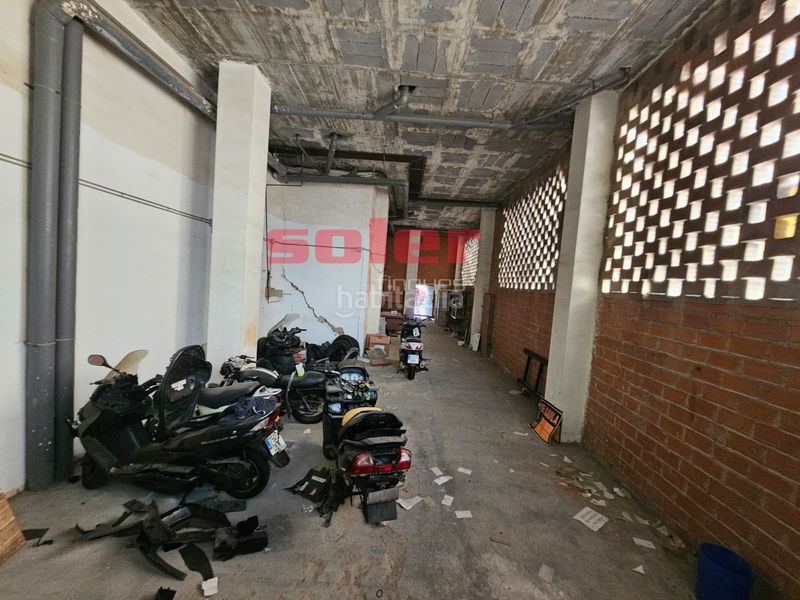 Foto 0c9461a2-a9e4-4e53-8df9-c77f9e85ab0a. Local comercial oportunidad comercial en ubicación estratégica en Sant Cugat del Vallès