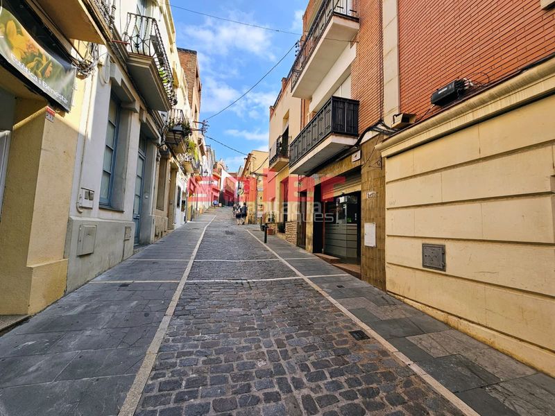 Foto a2150def-ddd8-45fc-9384-089b24362b68. Alquiler local comercial  de 90 m² en alquiler en pleno centro (no actividad restauración) en Sant Cugat del Vallès
