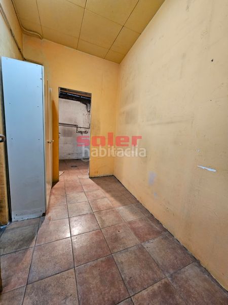 Foto f131ace6-c7c9-4464-8aef-b7a05dad3cb3. Alquiler local comercial  de 90 m² en alquiler en pleno centro (no actividad restauración) en Sant Cugat del Vallès