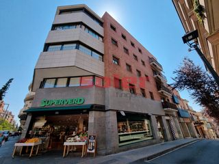Lloguer Pis  Carrer de montserrat. Piso en alquiler en sant francesc – 78 m² con vistas panorámicas