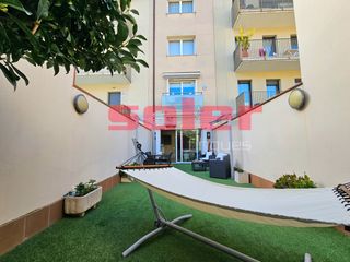 Location Maison jumelée  Carrer de corominas. Vivienda unifamiliar, situada en pleno centro de sabadell
