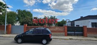 Terreno residenziale  Carrer del compositor chapí. Gran parcela urbana en la frontera de rubí y sant cugat, junto a