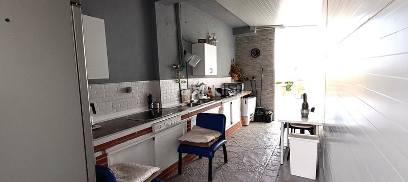 Foto 07bec68e-bb8a-4978-aa0a-162bd6df6c3c. Chalet avec parking piscine dans Espartinas pueblo Espartinas