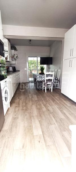 Foto 1457d763-1fc8-4269-a54f-0a74a3a9cfad. Chalet avec parking piscine dans Espartinas pueblo Espartinas