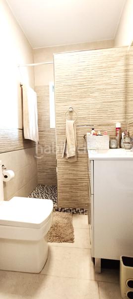 Foto 41da3f6f-606d-4e73-9e1d-15140b2c5d04. Chalet avec parking piscine dans Espartinas pueblo Espartinas