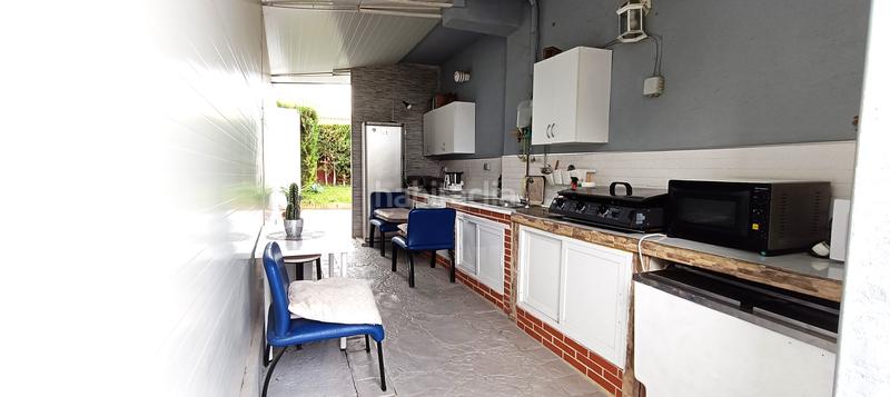 Foto 68c43b15-6799-49e8-aae0-942c69b2d91a. Chalet avec parking piscine dans Espartinas pueblo Espartinas