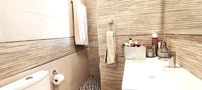 Foto 6a3dc724-2f3d-4ff9-bf36-5fc5a1354e9d. Chalet avec parking piscine dans Espartinas pueblo Espartinas