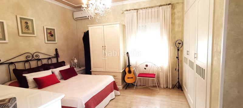 Foto 9be63682-6547-458e-a5a1-d09de466397b. Chalet avec parking piscine dans Espartinas pueblo Espartinas