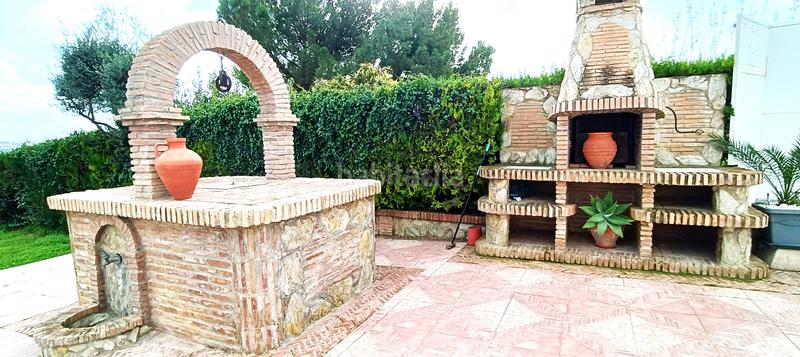 Foto a49ad3f0-5ff5-41ef-800d-880a7b7ce347. Chalet avec parking piscine dans Espartinas pueblo Espartinas