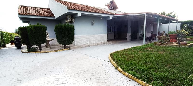 Foto b4c3d6ba-4119-411b-9666-c55b3590b7bd. Chalet avec parking piscine dans Espartinas pueblo Espartinas