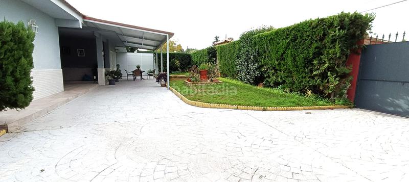 Foto ea1789aa-aa48-4179-a9ed-32b41dec508f. Chalet avec parking piscine dans Espartinas pueblo Espartinas