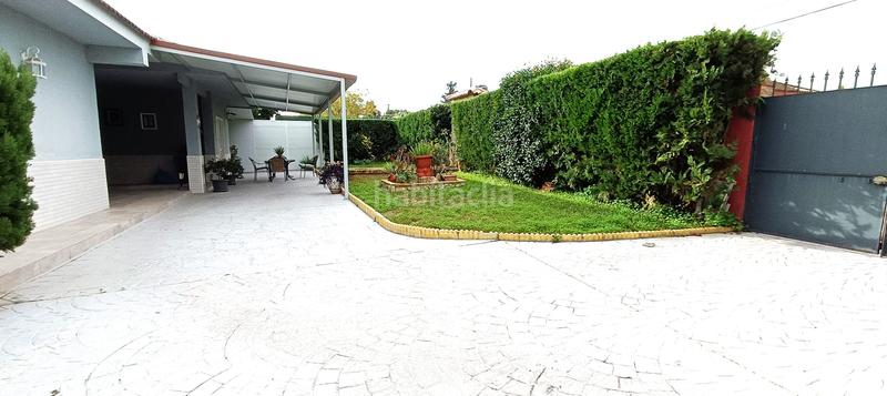 Foto f56ba411-6b02-4969-90b0-c97ce979e75a. Chalet avec parking piscine dans Espartinas pueblo Espartinas