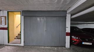 Aparcament cotxe a Plaza cristo de la veracruz 9. Plaza de garaje amplia y cerrada
