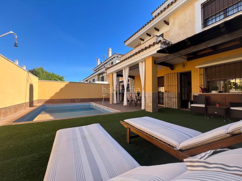 Foto 09579996-e3b3-47be-a672-e7bf4e804c9d. Casa pareada magnífico chalet pareado en Espartinas pueblo Espartinas