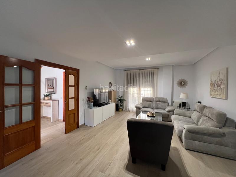 Foto 23f56352-159d-435a-9148-9161e4505cfb. Casa pareada magnífico chalet pareado en Espartinas pueblo Espartinas